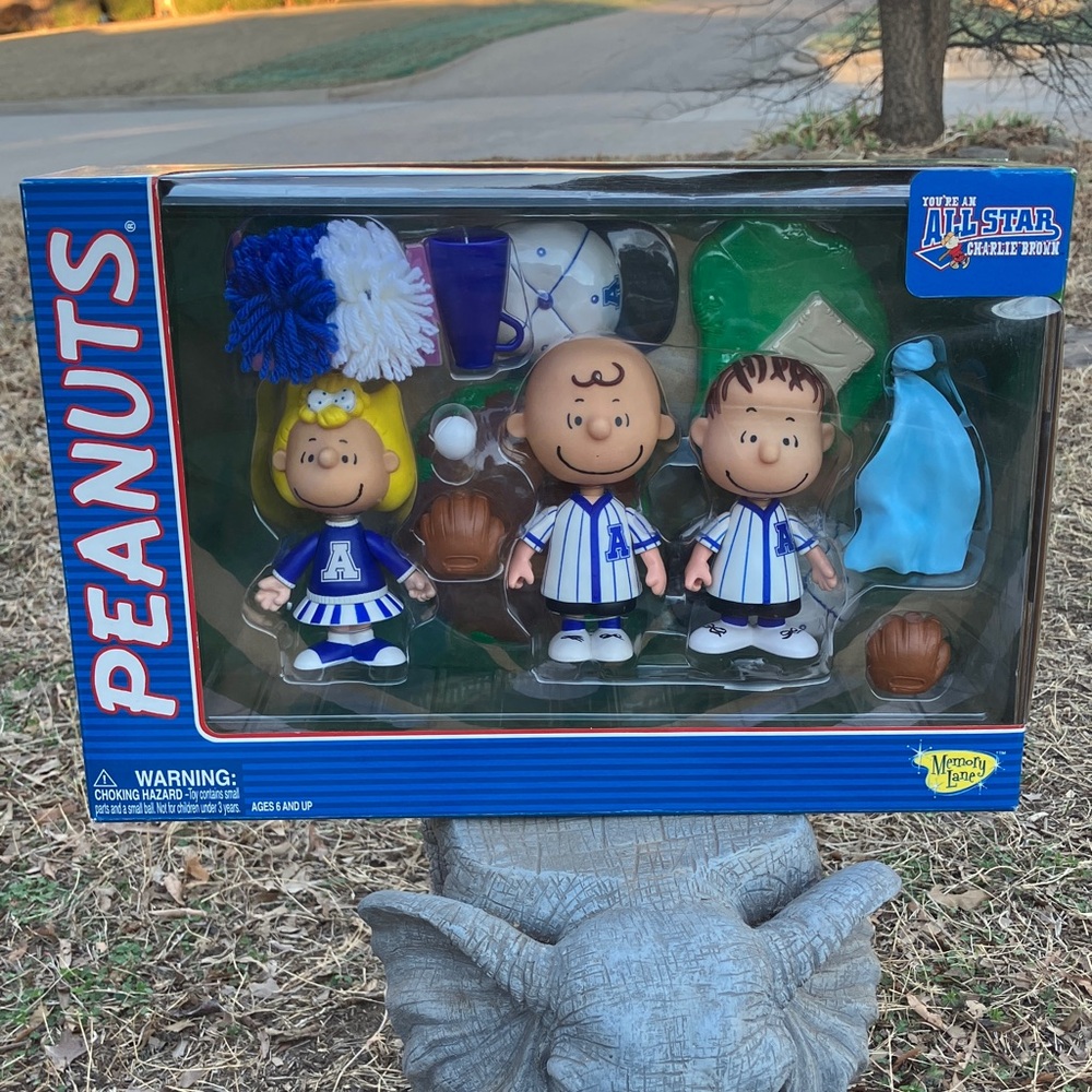 2003 Peanuts Charlie Brown, Linus, and Sally "You're an All Star Charlie Brown"